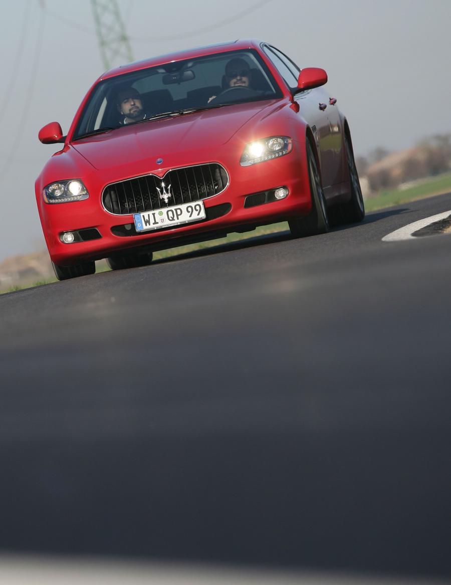  Maserati Quattroporte Sport GT S 2009 года  (фото 92 из 102)